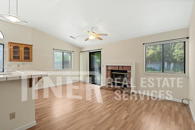 Photo - 8501 Yellowtail Way