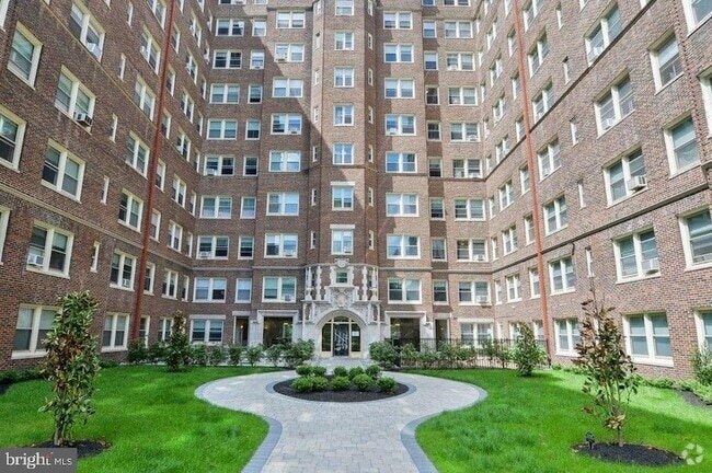 Building Photo - 4247 Locust St Unit 0B-109 Rental