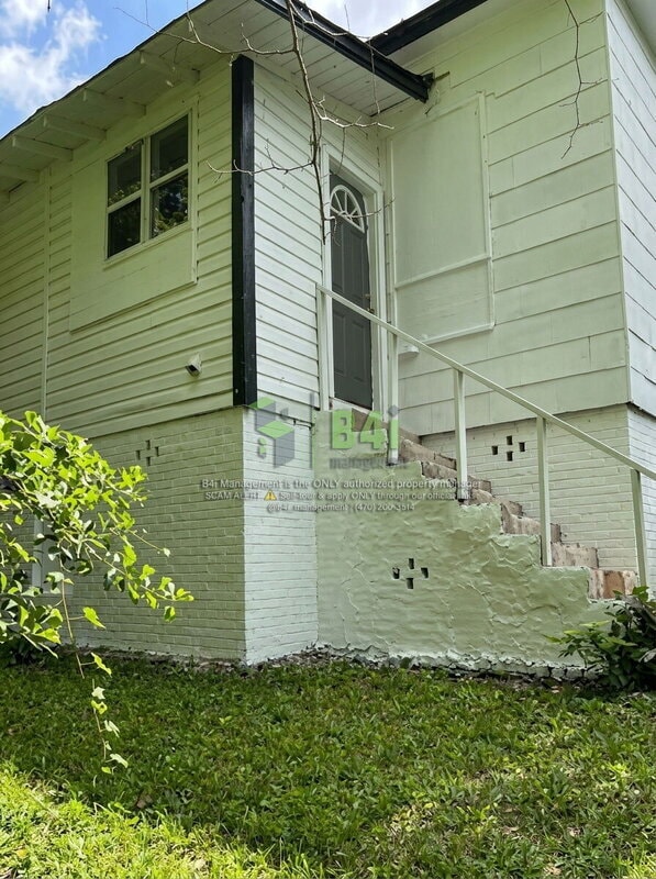 Photo - 114 McGee St