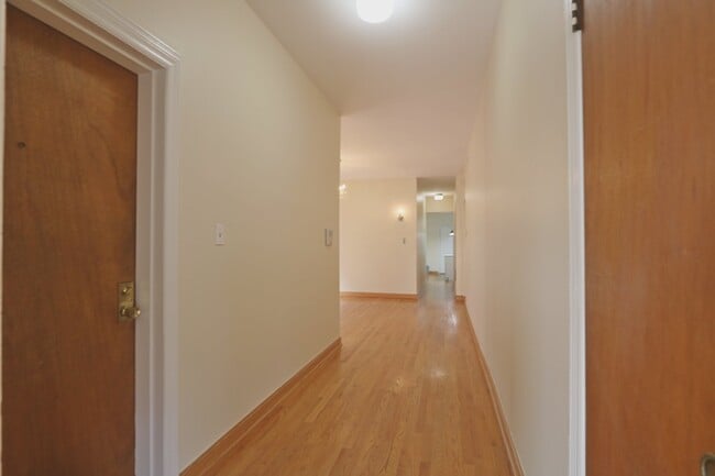 Photo - 918 W Buena Ave Unit Apt 3