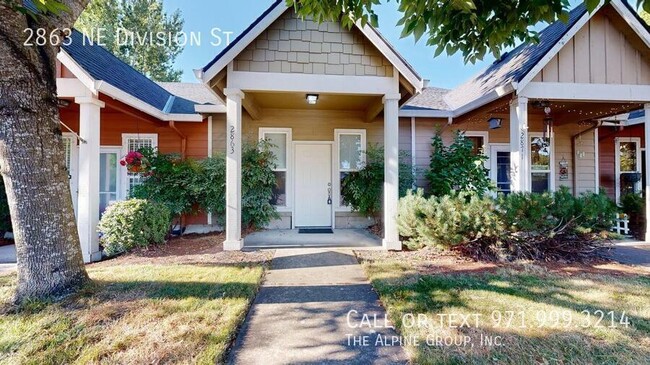 Building Photo - 2863 NE Division St Rental
