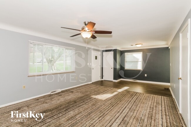 Photo - 280 Genoma Dr