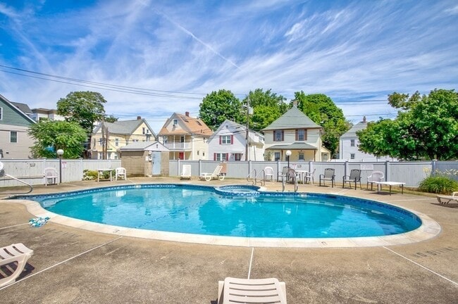 Photo - 35 Glencoe St Unit 3