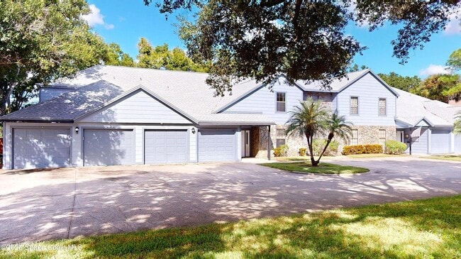 Building Photo - 9017 Manchester Ln Unit 21E