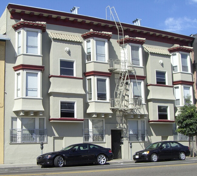 Building Photo - 5th St Apartments