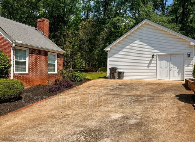 Photo - 46 Long Forest Dr