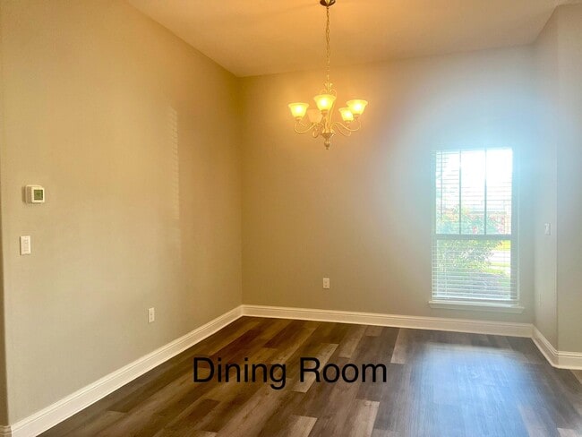 Photo - 3020 Crown Creek Cir