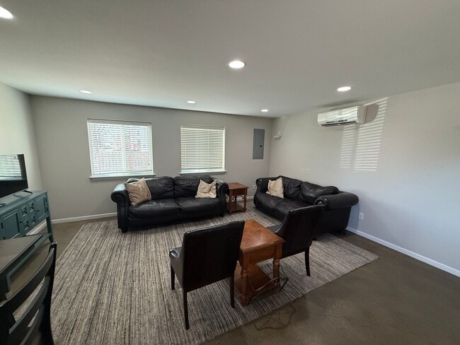 Photo - Nowells Subdivision Town Homes - Fully Furnished and Utilities Included Unidad #101