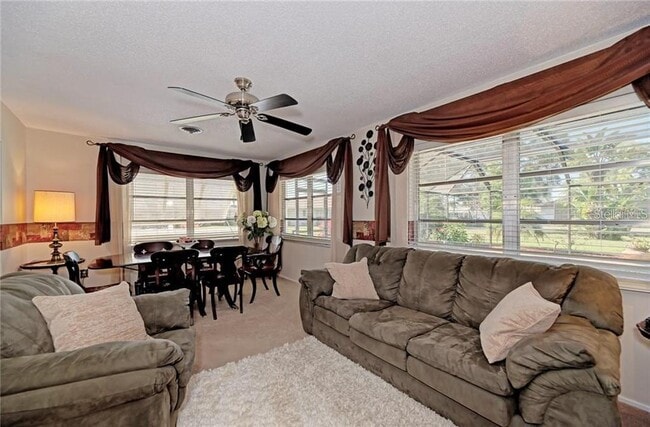 Photo - 910 Caples St