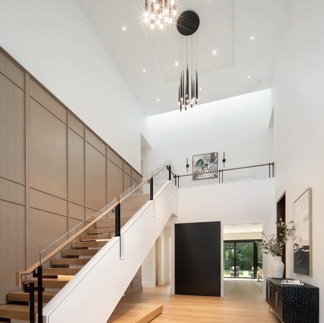 Photo - 23 Thoreau Rd