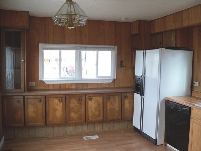 Photo - 2222 Bench Blvd