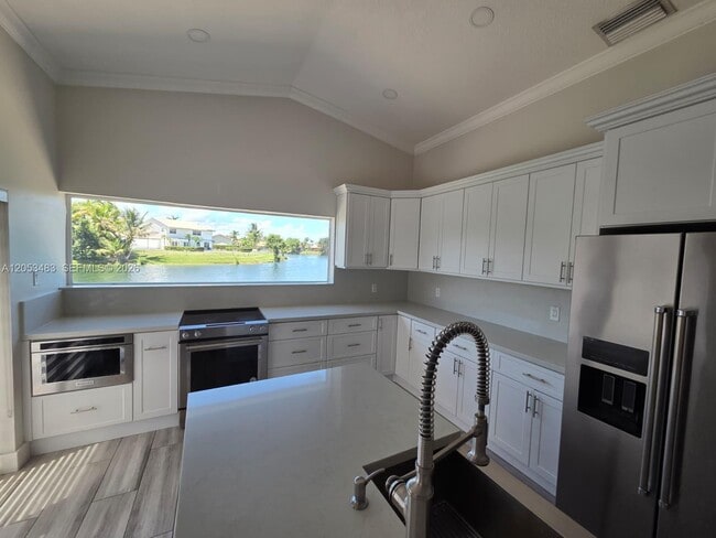 Photo - 15037 Brighton Ln