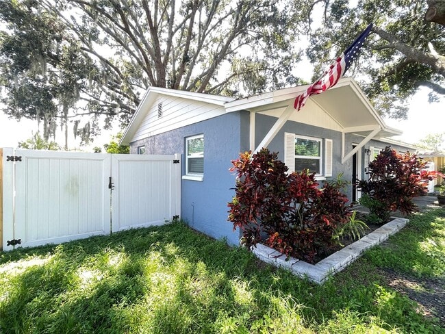 Photo - 8104 Badger Ln