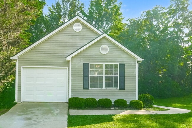 Building Photo - 1214 Foxwood Dr Rental