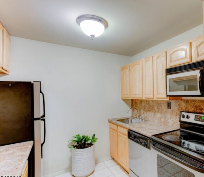 Photo - 111 Mulberry St Unit 4C