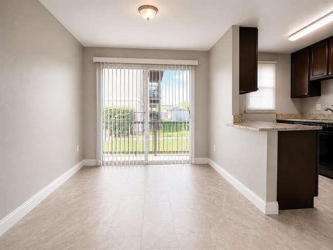 Photo - 2789 L B McLeod Rd Unidad 2789B