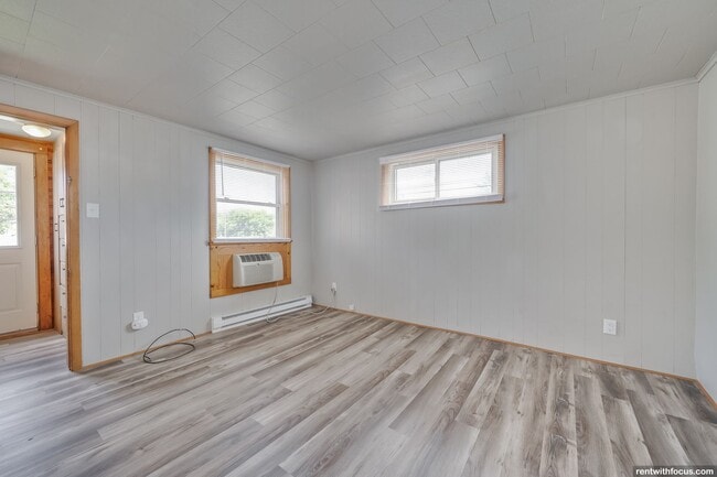 Photo - 227 Garfield Ave Unit 1