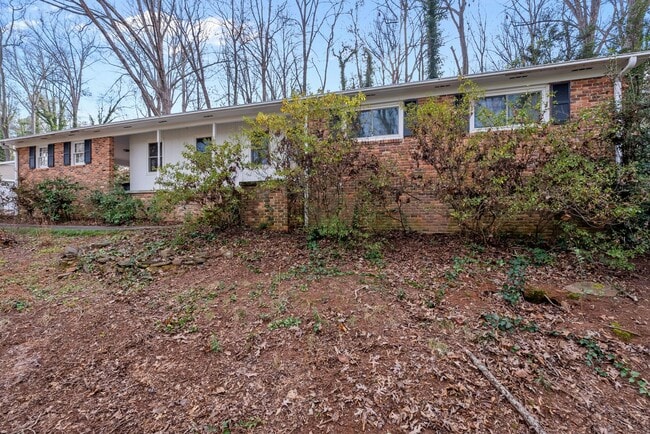 Photo - Charming 3-bedroom, 2-bath traditional home situated less than two miles from Clemson University!