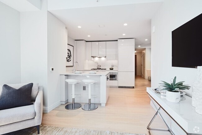 Building Photo - 135 Seaport Blvd Unit 908 Rental