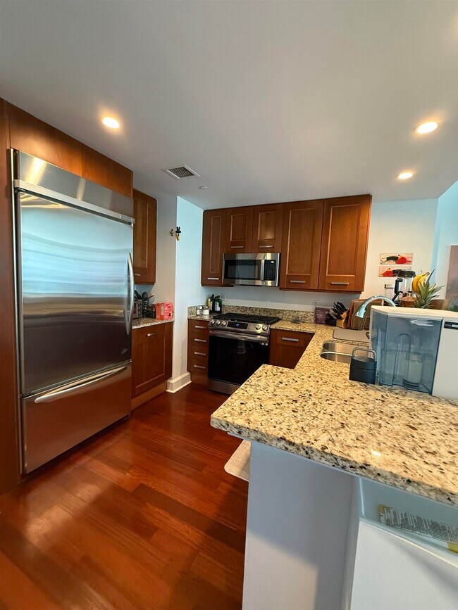 Photo - 8100 River Rd Unit 710