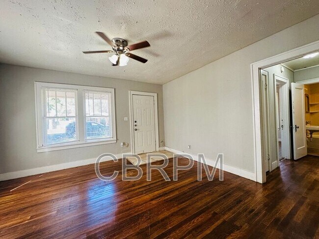 Photo - 2117 15th St