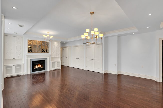 Building Photo - 1717 Avenue Rd