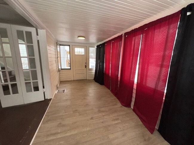 Photo - 3 bedroom 1.5 bath Single Family Home | CMHA Section 8 and EDEN Welcomed