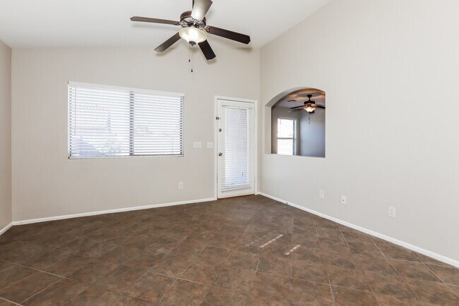 Photo - 29420 N Blackfoot Daisy Dr