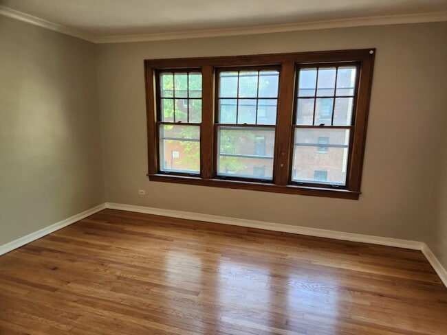 Photo - 2336 W Waveland Ave Unit 2