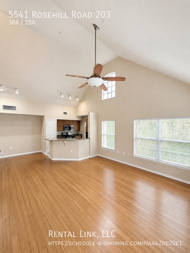Photo - 5541 Rosehill Rd