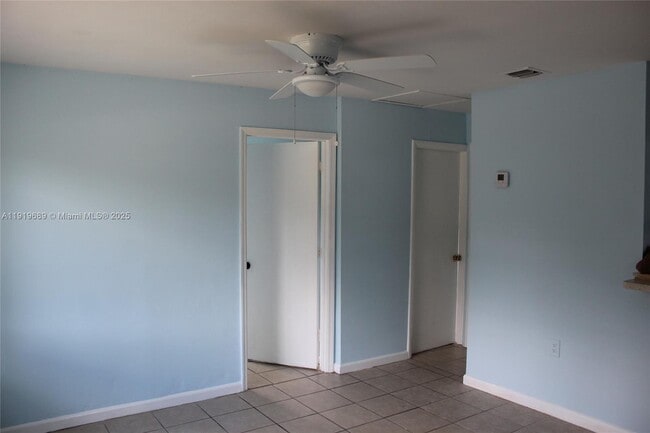 Photo - 5050 SE Ebbtide Ave