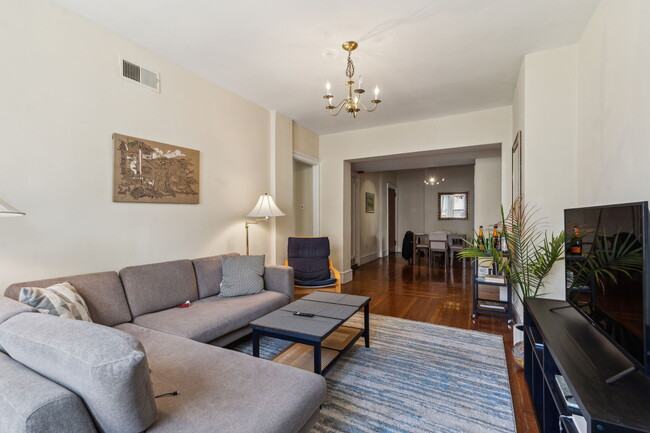 Photo - 2201 Chestnut St Unidad 404