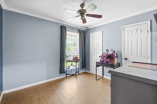 Photo - 9319 Jaywood St