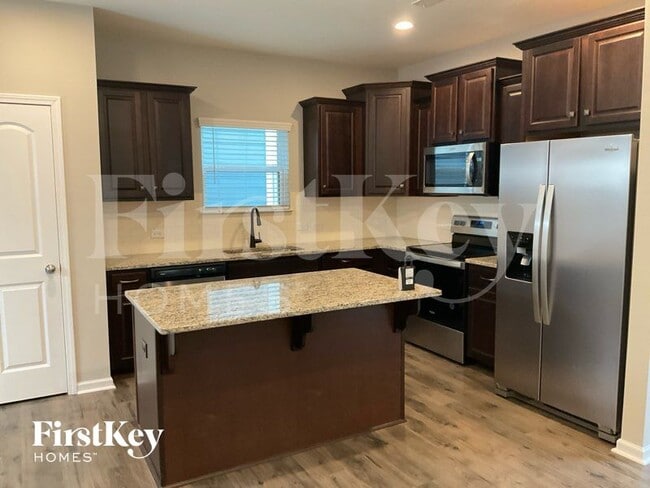 Photo - 1232 Scotch Meadows Loop