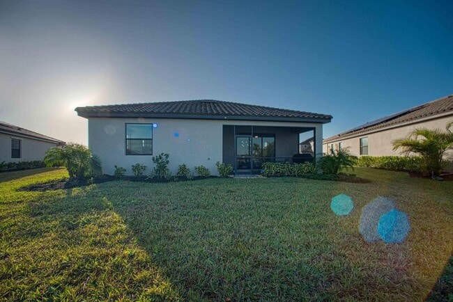 Photo - 6524 Clairborne Ln