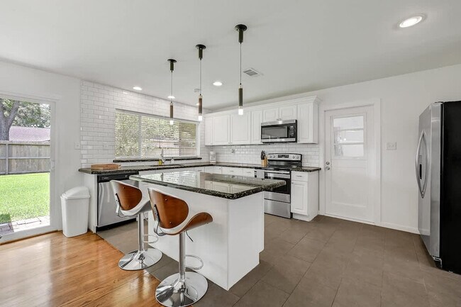 Photo - 5415 Carew St Unit SI ID1514813P