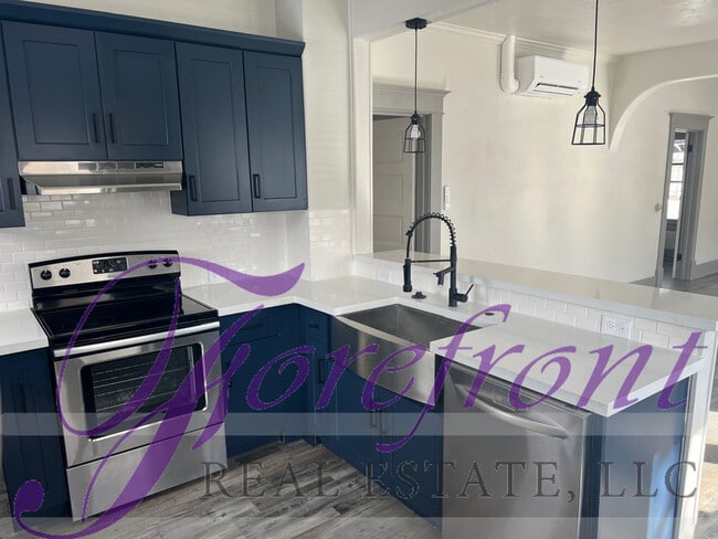 Photo - 232 S Kenwood St