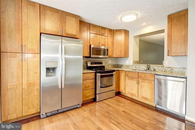 6112 Starburn Path