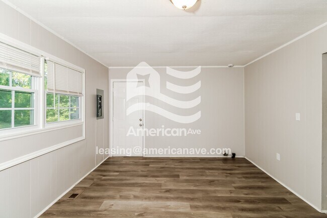 Photo - 2701 Welland St