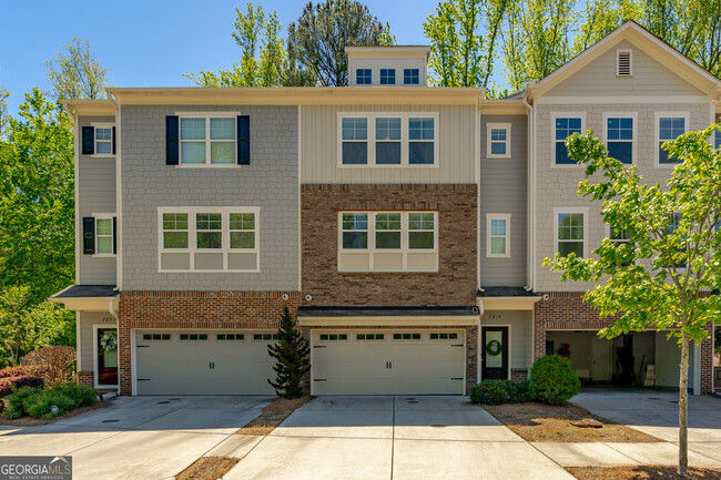 Photo - 2819 White Oak Ln Townhome