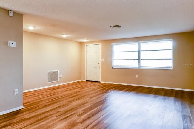 Photo - 8653 Sabal Way