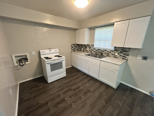 Photo - 5510 N Johnstown Ave