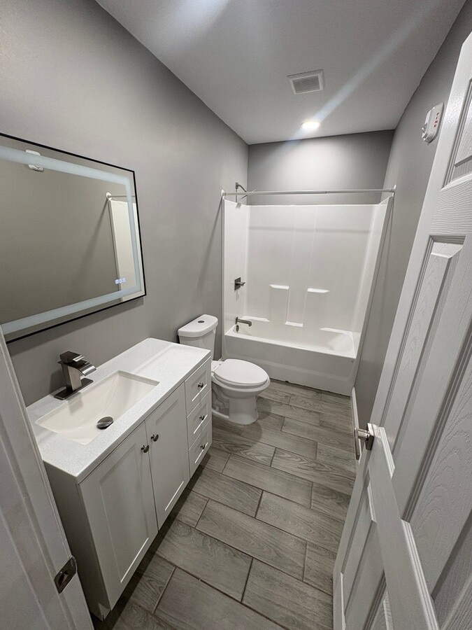 Photo - 3000 W Kellogg Dr Unit 204