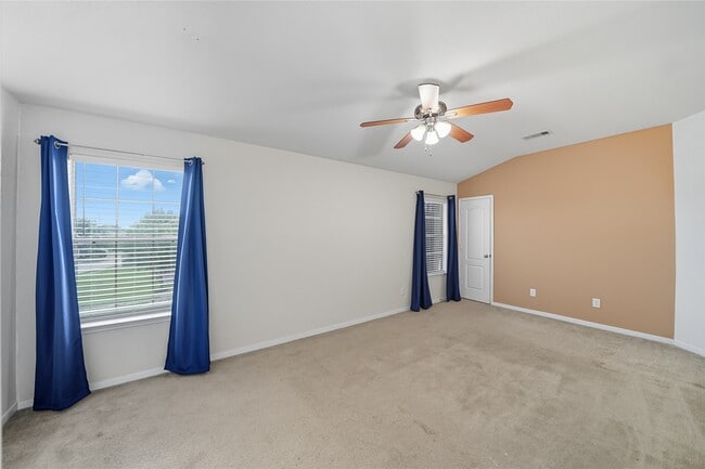 Building Photo - 15206 Bartlett Landing Dr