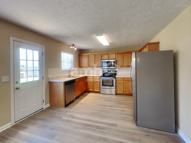 Photo - 5527 Middlebury Dr