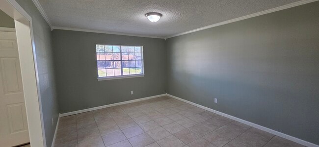 Photo - 2114 Ray Ave