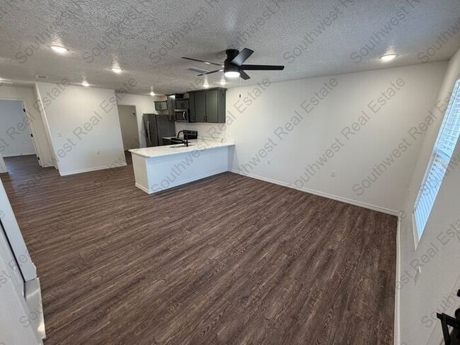 Photo - New Spacious 2 bedroom 2 bath Duplex.