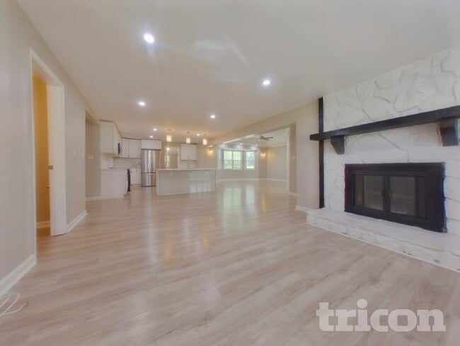 Photo - 558 Buchanan Hwy