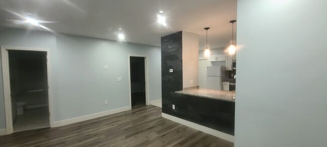 Photo - 81 Walnut St Unit 3