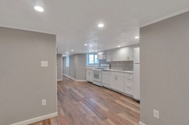 Photo - 4645 Newland St Unidad 3